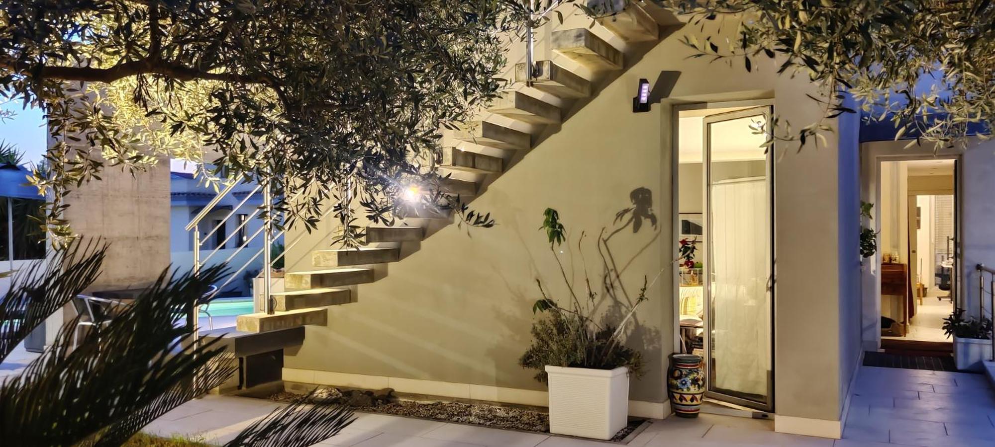 Art House Quartu - Margine Rosso Bed and Breakfast Quartu SantʼElena Εξωτερικό φωτογραφία