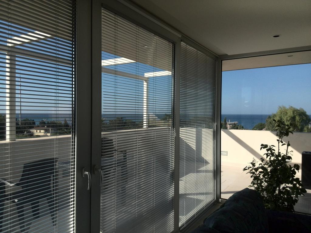Art House Quartu - Margine Rosso Bed and Breakfast Quartu SantʼElena Δωμάτιο φωτογραφία