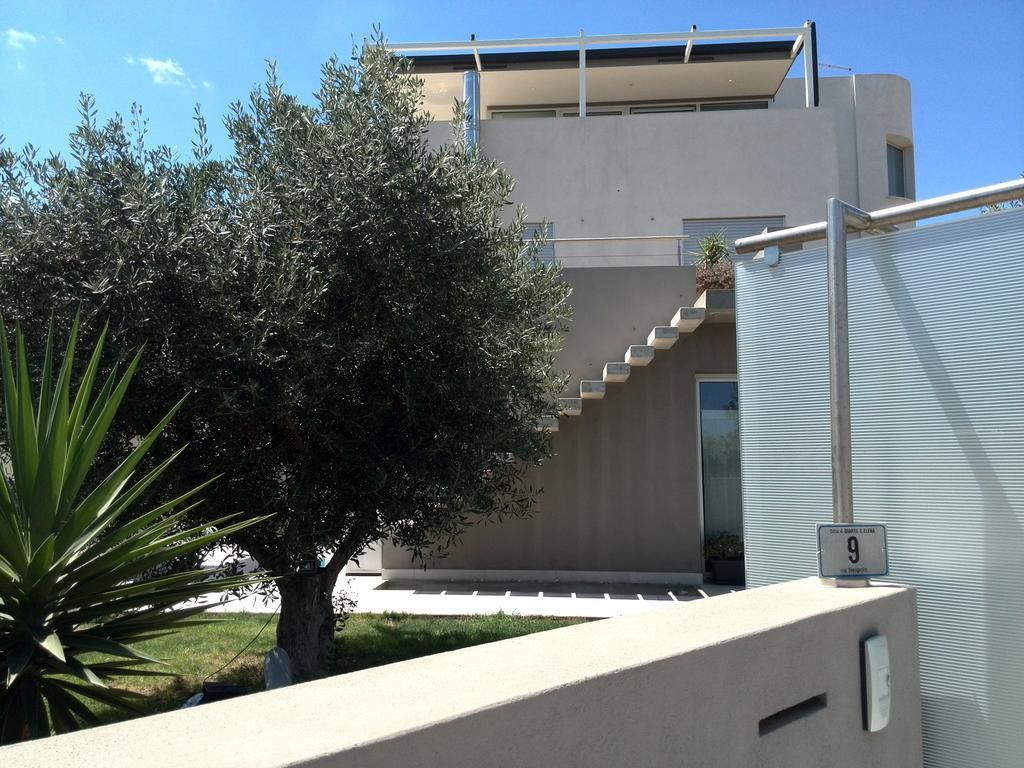 Art House Quartu - Margine Rosso Bed and Breakfast Quartu SantʼElena Εξωτερικό φωτογραφία