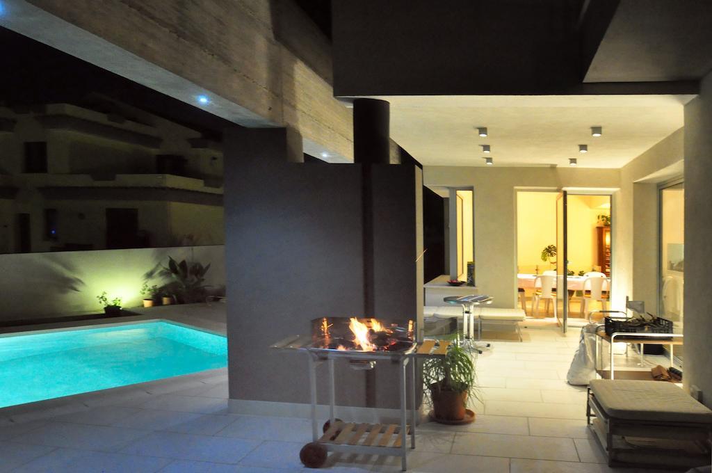 Art House Quartu - Margine Rosso Bed and Breakfast Quartu SantʼElena Εξωτερικό φωτογραφία