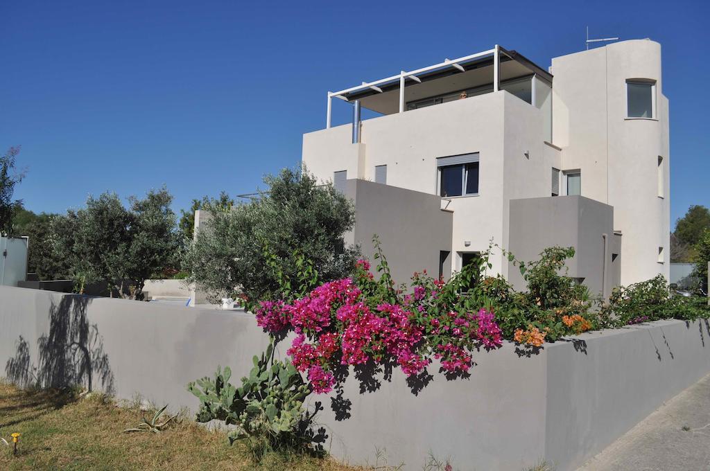 Art House Quartu - Margine Rosso Bed and Breakfast Quartu SantʼElena Εξωτερικό φωτογραφία