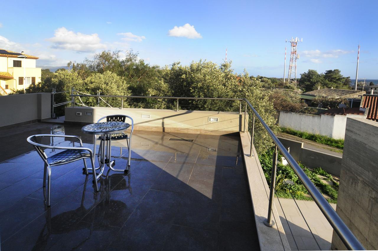 Art House Quartu - Margine Rosso Bed and Breakfast Quartu SantʼElena Εξωτερικό φωτογραφία